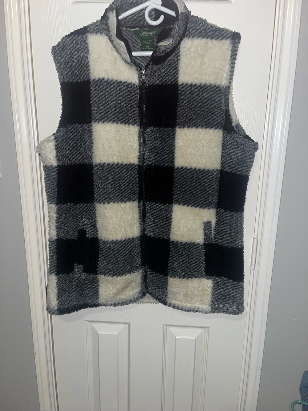 Schneider Black and White Checker Zip-Up Sherpa Vest
